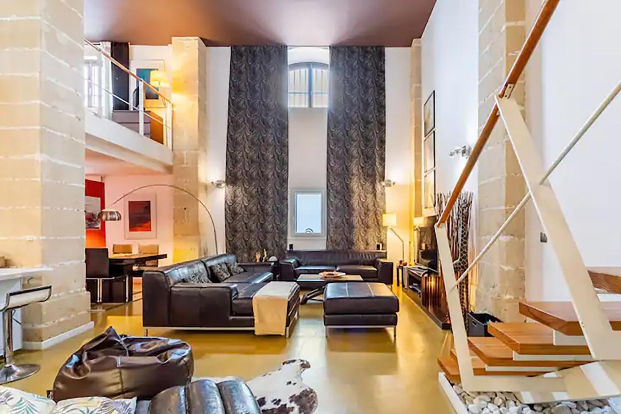 Artqhost Jerez Huge Loft & Free Parking Apartment Jerez de la Frontera Ngoại thất bức ảnh