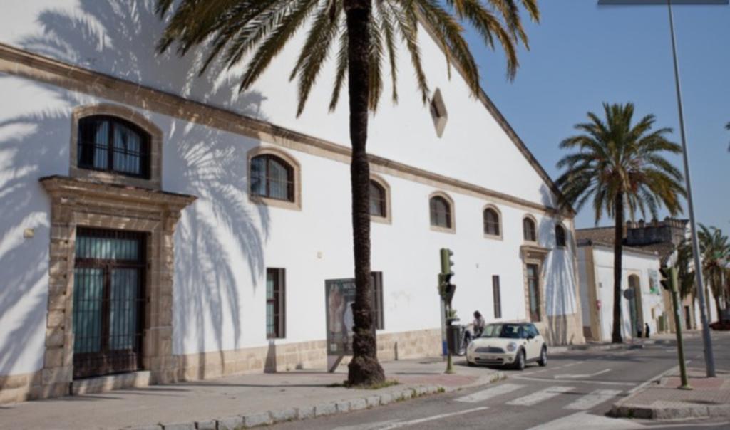 Artqhost Jerez Huge Loft & Free Parking Apartment Jerez de la Frontera Ngoại thất bức ảnh